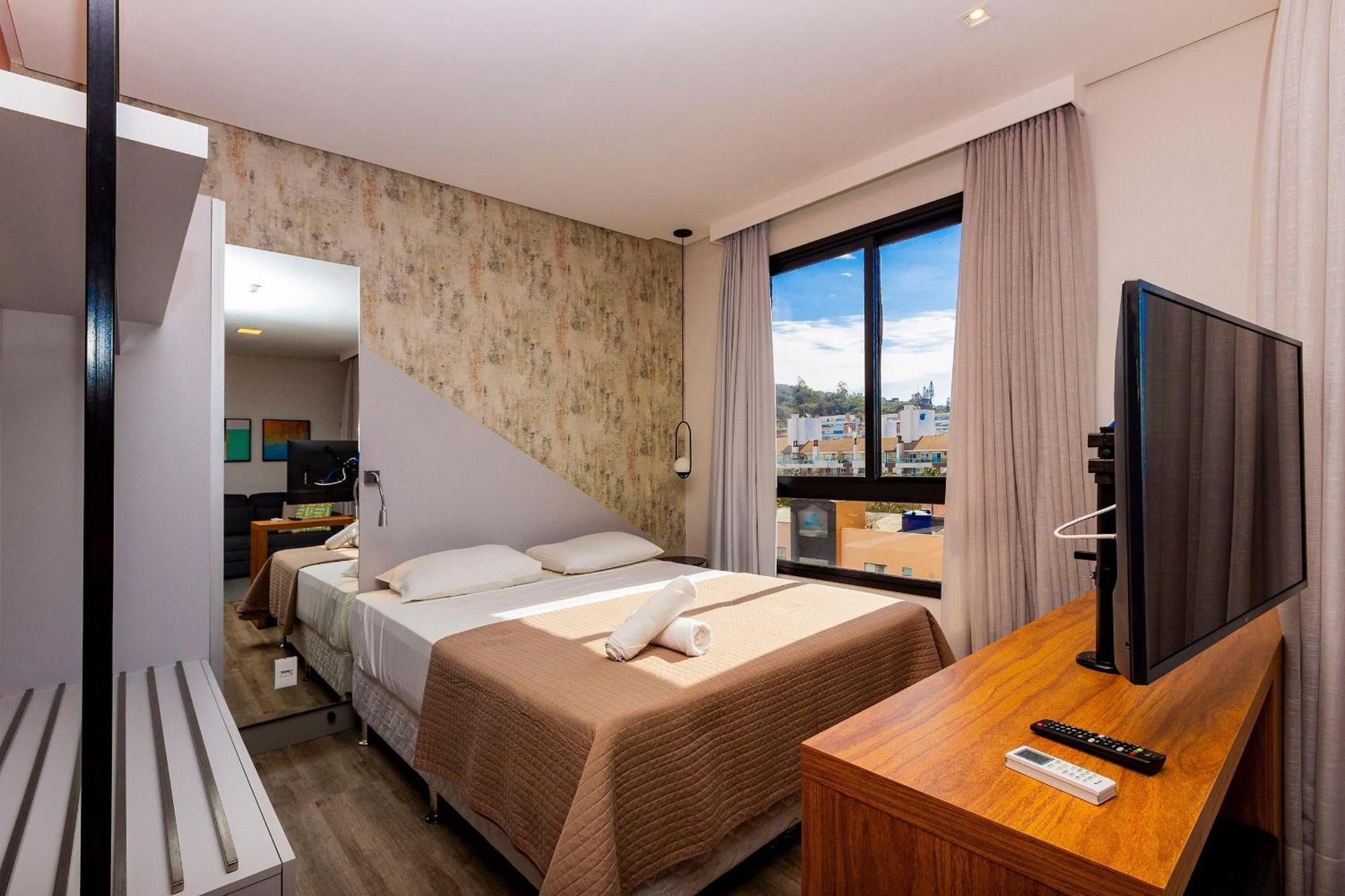 Aion Suites 302 - Lindo Apartamento Com Vista Para O Mar, A 60M Da Praia De Bombinhas, Com Piscina E Academia No Rooftop. Ngoại thất bức ảnh